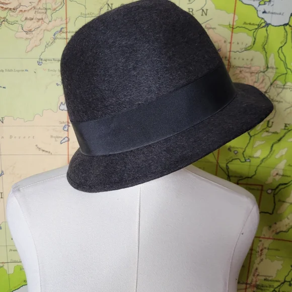 Vintage "A Gambini Firenze" Gray Fedora Hat with Feather Accent Blokecore - Picture 3 of 8